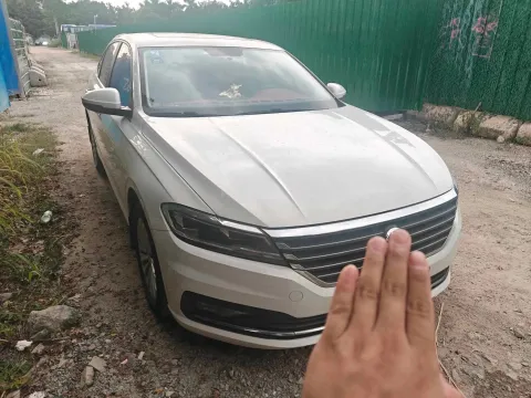 2018 Skoda Karoq 1.4T 150HP L4 7DCT,autocango,china used car exporter,china ev exporter,chinese used car exporter,chinese used ev exporter