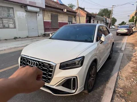 2021 AUDI Q2L,autocango,china used car exporter,china ev exporter,chinese used car exporter,chinese used ev exporter