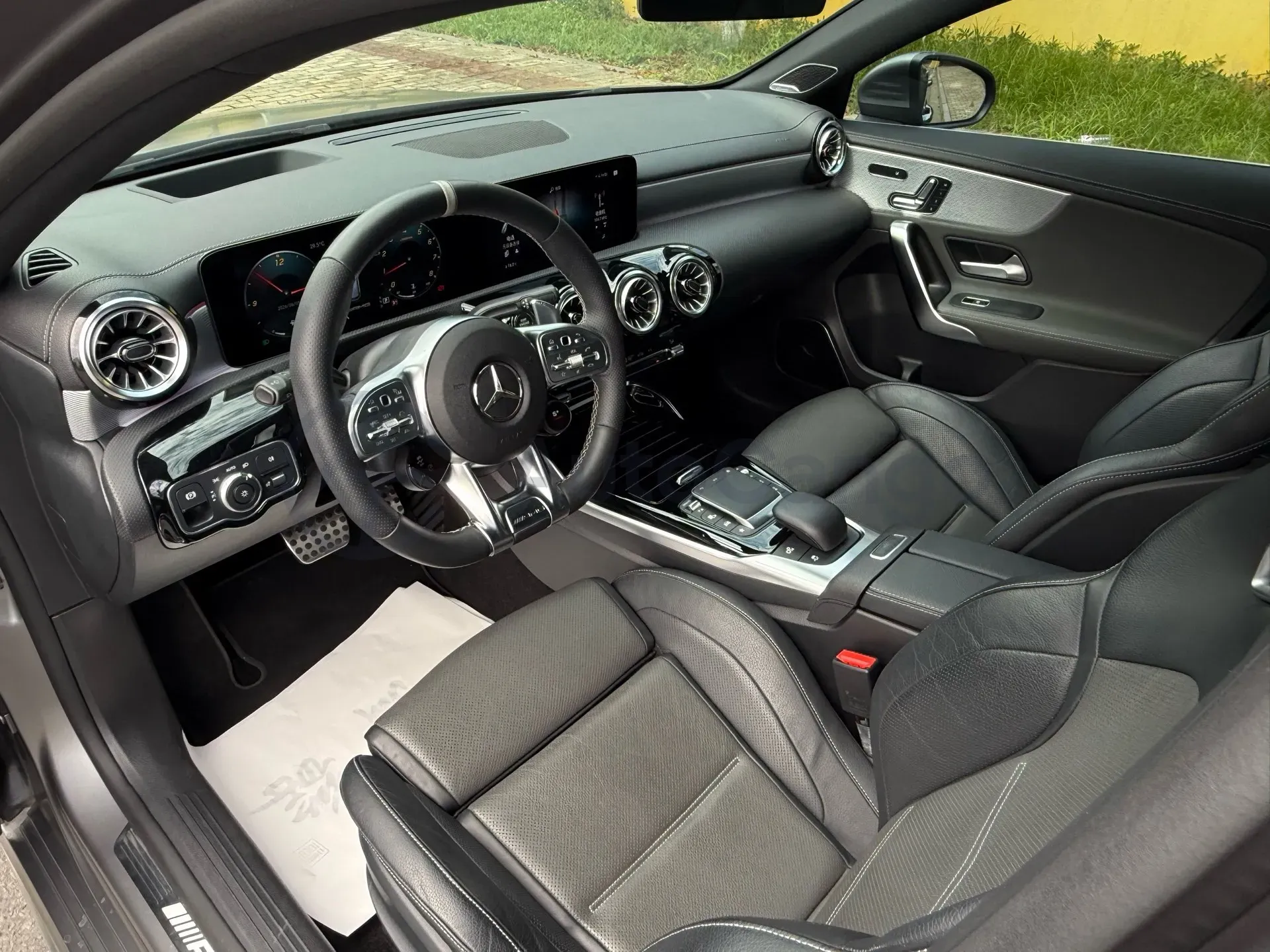 2020 Mercedes-Benz A AMG 2.0T 387HP L4 8DCT,autocango,china used car exporter,china ev exporter,chinese used car exporter,chinese used ev exporter