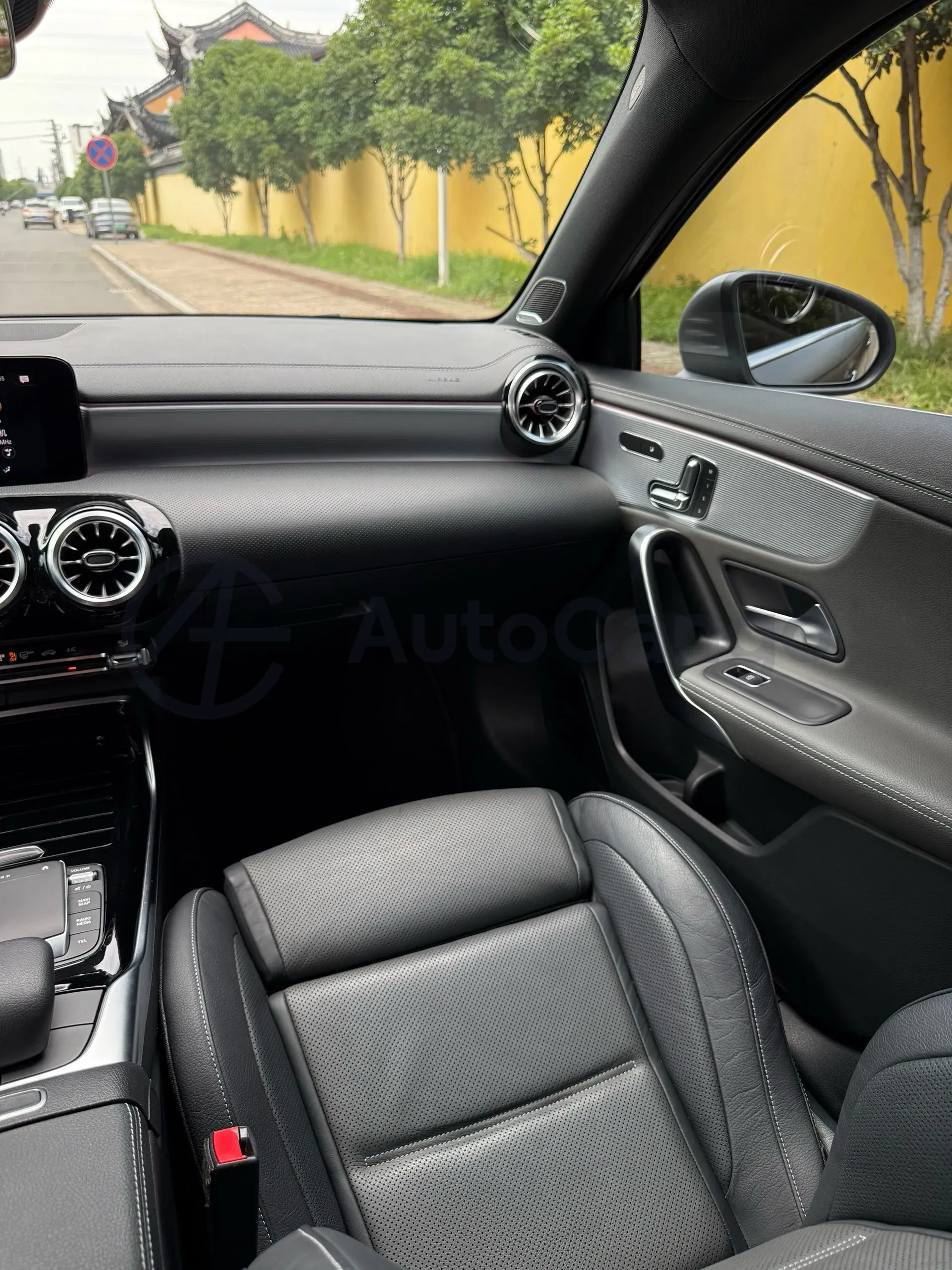 2020 Mercedes-Benz A AMG 2.0T 387HP L4 8DCT,autocango,china used car exporter,china ev exporter,chinese used car exporter,chinese used ev exporter