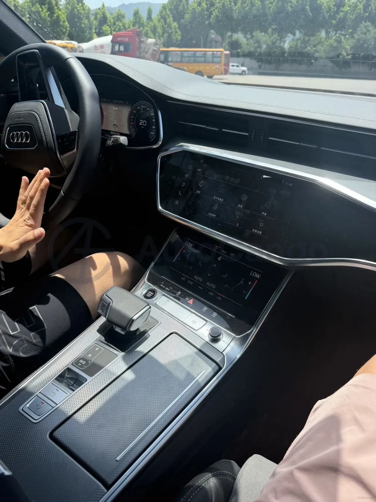 2023 Audi A6L 2.0T 190HP L4 7DCT,autocango,china used car exporter,china ev exporter,chinese used car exporter,chinese used ev exporter