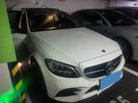 2021 Mercedes-Benz C Class 1.5T 184HP L4 9AT,autocango,china used car exporter,china ev exporter,chinese used car exporter,chinese used ev exporter