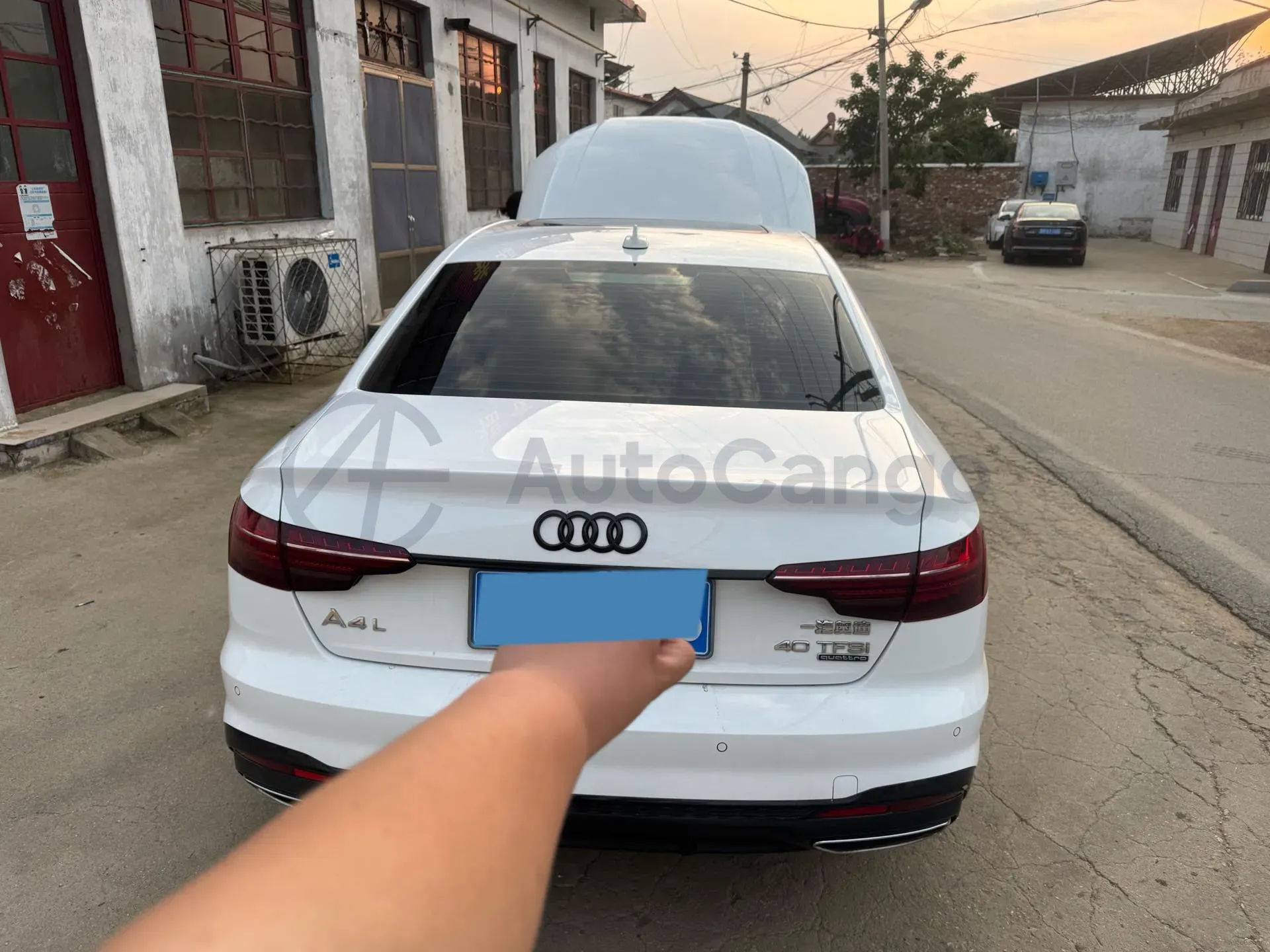 2022 Audi A4L 2.0T 190HP L4 7DCT,autocango,china used car exporter,china ev exporter,chinese used car exporter,chinese used ev exporter