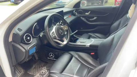 2021 Mercedes-Benz C Class 1.5T 156HP L4 9AT,autocango,china used car exporter,china ev exporter,chinese used car exporter,chinese used ev exporter
