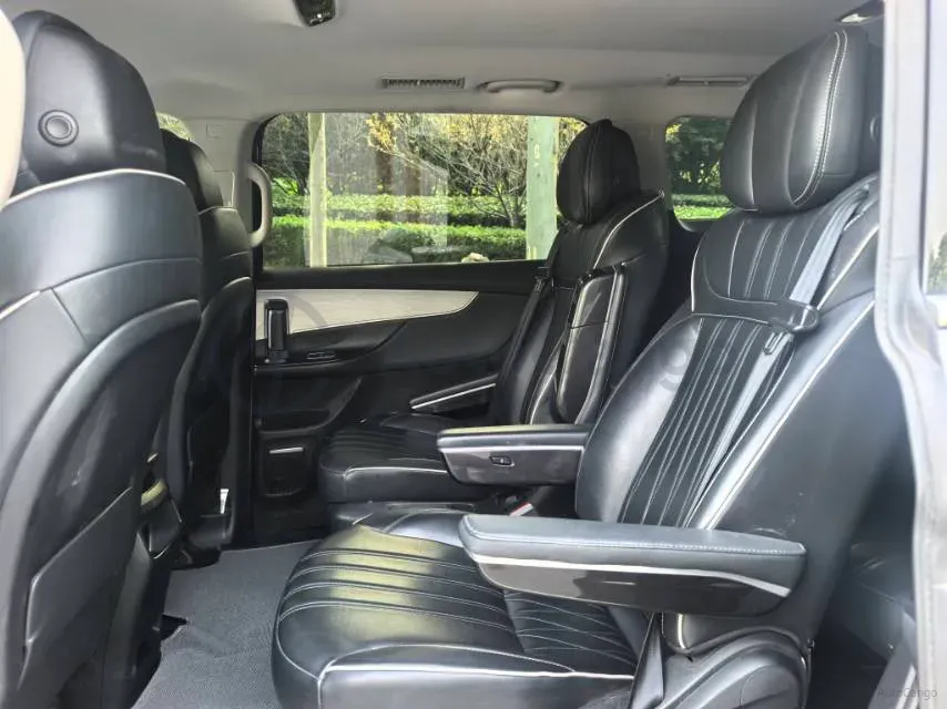 2022 Roewe iMAX8 2.0T 234HP L4 8AT,autocango,china used car exporter,china ev exporter,chinese used car exporter,chinese used ev exporter