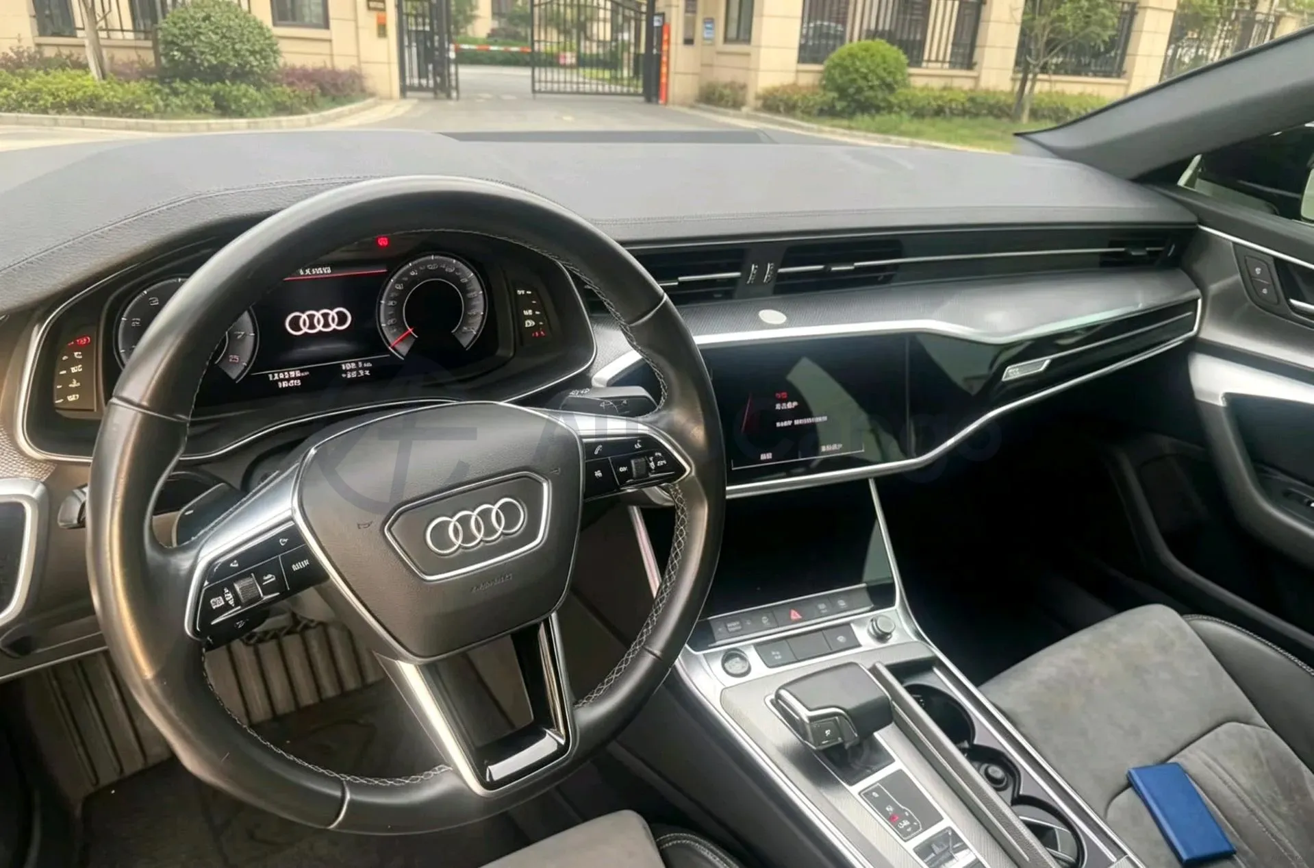 2022 Audi A6L 2.0T 224HP L4 7DCT,autocango,china used car exporter,china ev exporter,chinese used car exporter,chinese used ev exporter