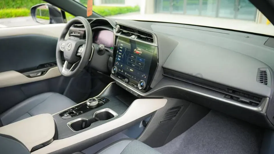 2023 Lexus RZ BEV 66KWH,autocango,china used car exporter,china ev exporter,chinese used car exporter,chinese used ev exporter