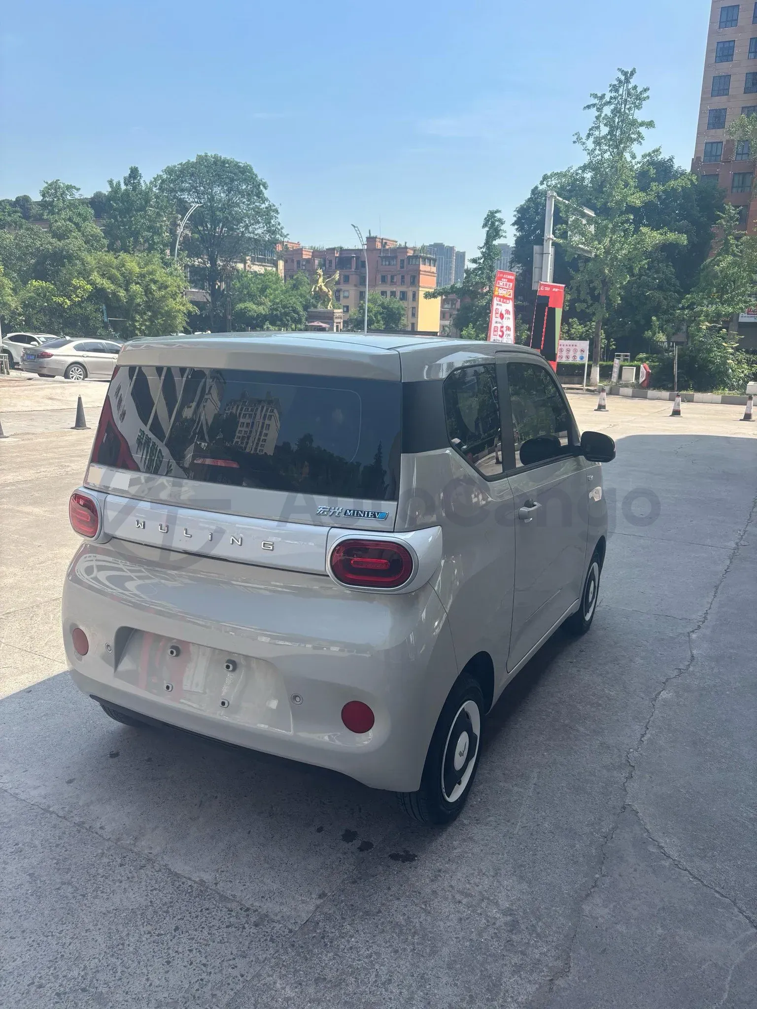 2024 WuLing HongGuang MINI EV BEV 17.3KWH,autocango,china used car exporter,china ev exporter,chinese used car exporter,chinese used ev exporter