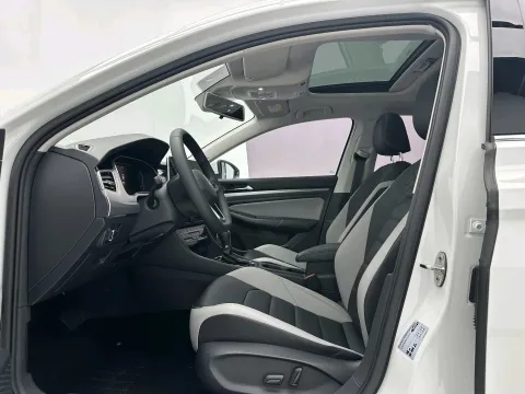2023 Volkswagen Bora 1.4T 150HP L4 7DCT