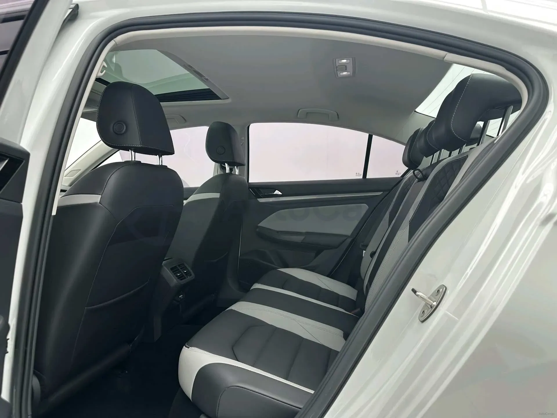 2023 Volkswagen Bora 1.4T 150HP L4 7DCT,autocango,china used car exporter,china ev exporter,chinese used car exporter,chinese used ev exporter