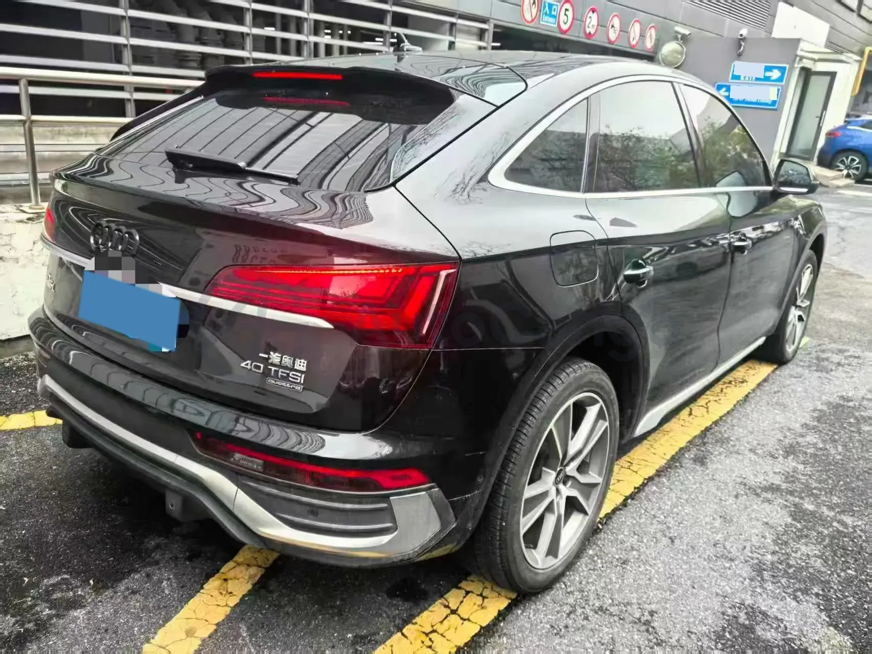 2021 Audi Q5L Sportback 2.0T 190HP L4 7DCT,autocango,china used car exporter,china ev exporter,chinese used car exporter,chinese used ev exporter