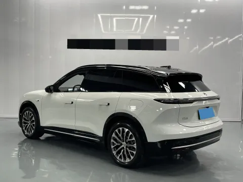2025 NIO ES6 BEV
