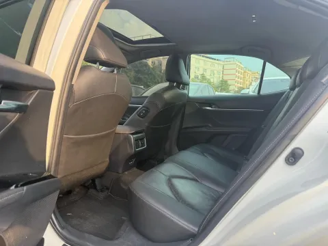 2021 Toyota Camry 2.5L 209HP L4 8AT