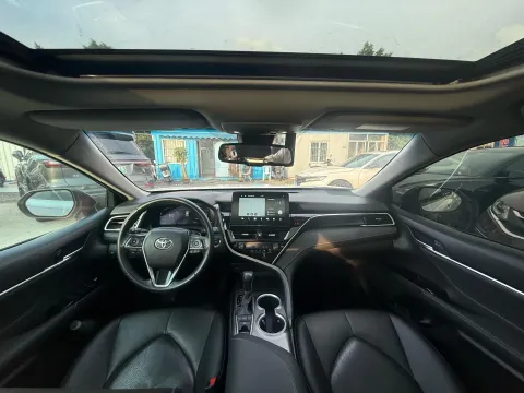 2021 Toyota Camry 2.5L 209HP L4 8AT