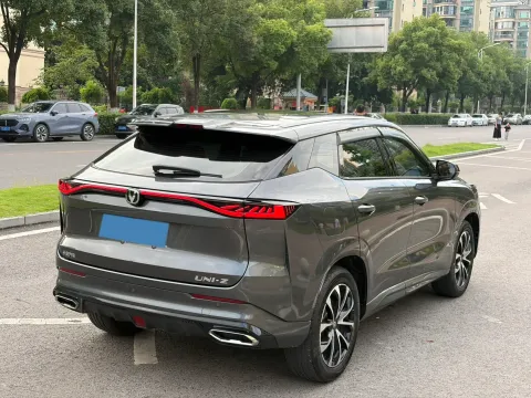 2024 ChangAn UNI-Z 1.5L 98HP L4 E-CVT PHEV 18.4KWH