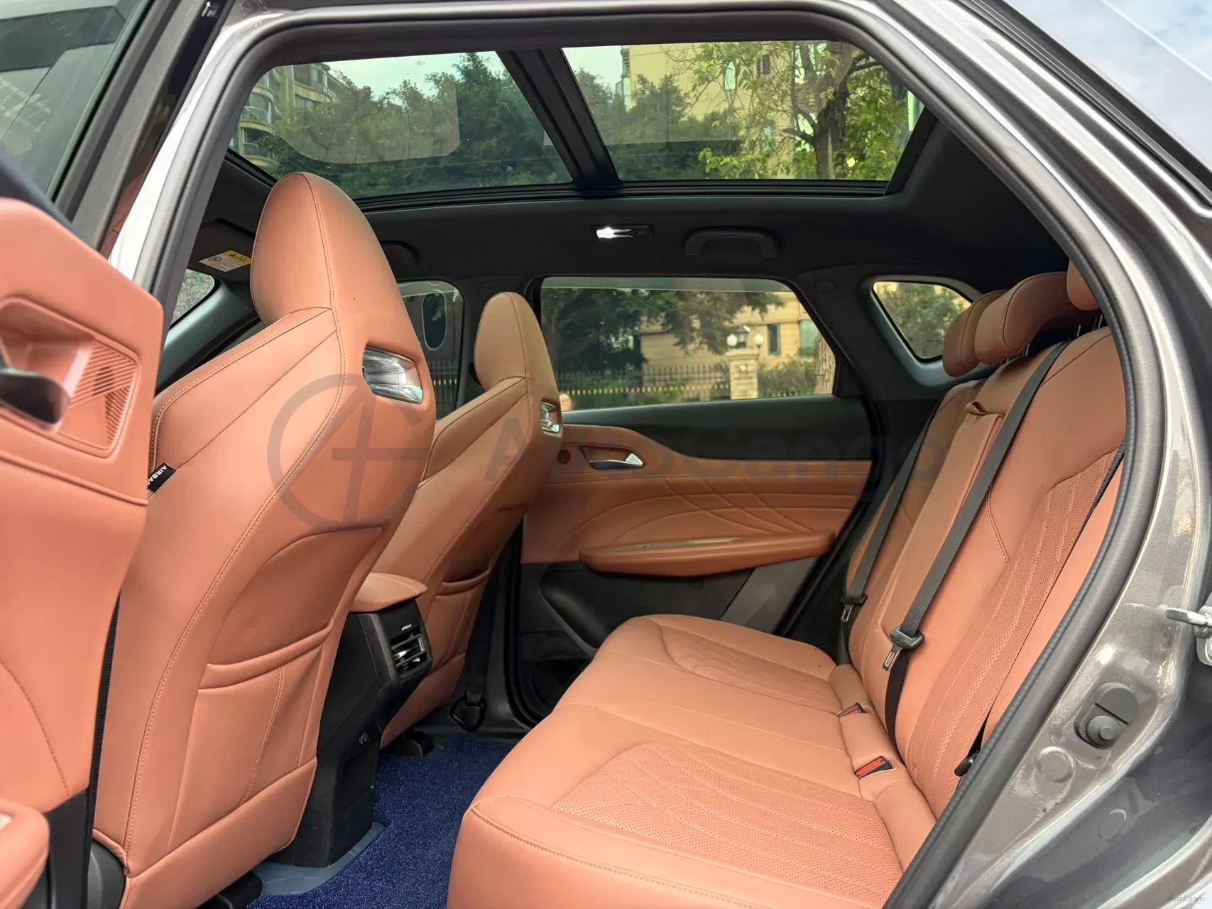 2024 ChangAn UNI-Z 1.5L 98HP L4 E-CVT PHEV 18.4KWH,autocango,china used car exporter,china ev exporter,chinese used car exporter,chinese used ev exporter