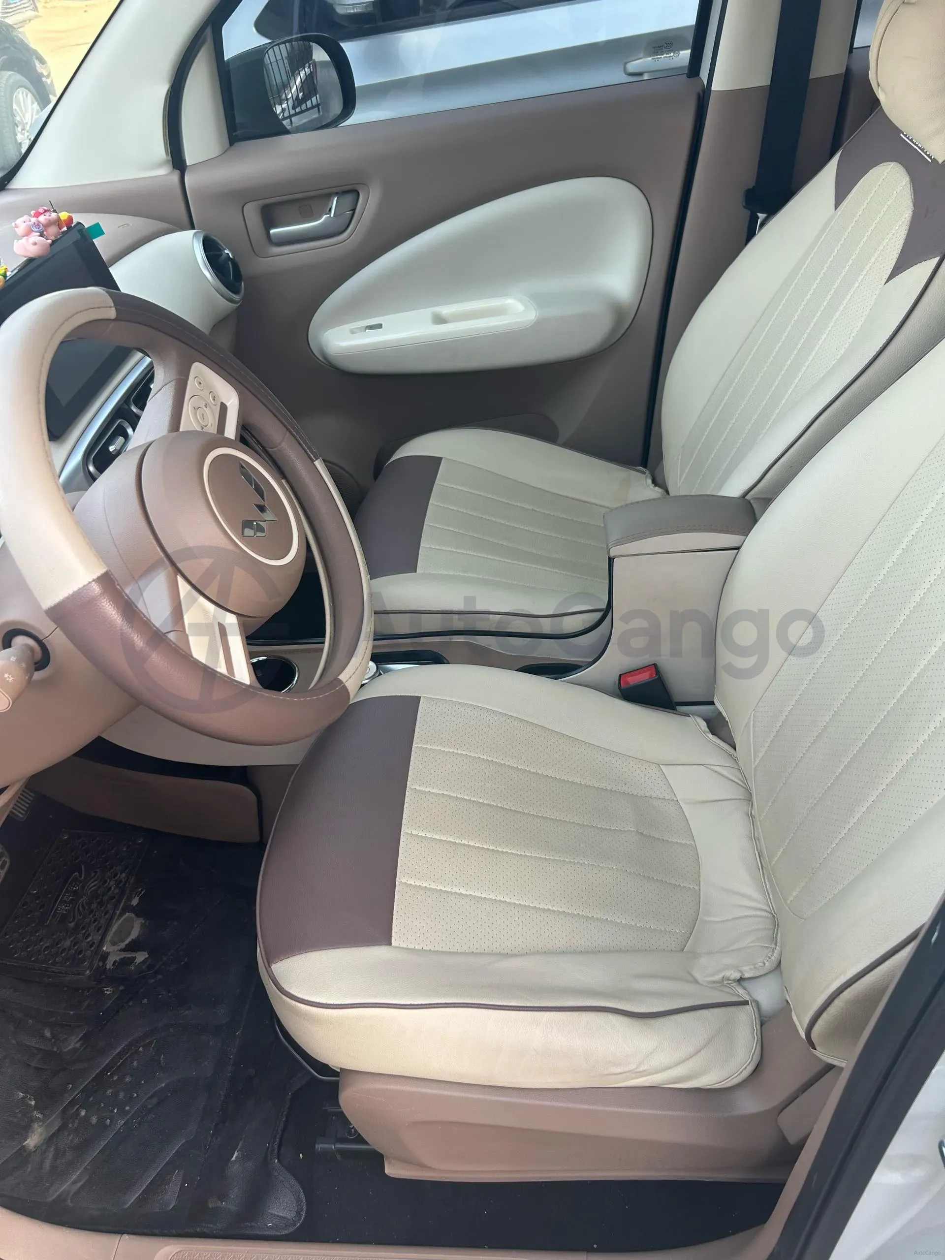 2025 WuLing HongGuang MINI EV BEV 16.2KWH,autocango,china used car exporter,china ev exporter,chinese used car exporter,chinese used ev exporter