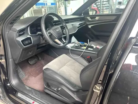 2024 Audi A6L 2.0T 245HP L4 7DCT