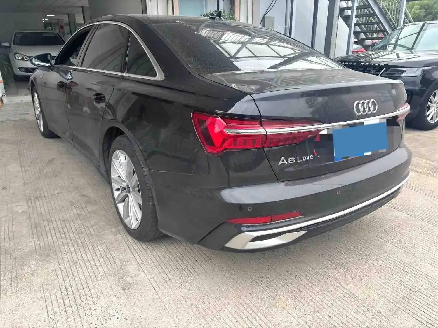 2024 Audi A6L 2.0T 245HP L4 7DCT,autocango,china used car exporter,china ev exporter,chinese used car exporter,chinese used ev exporter