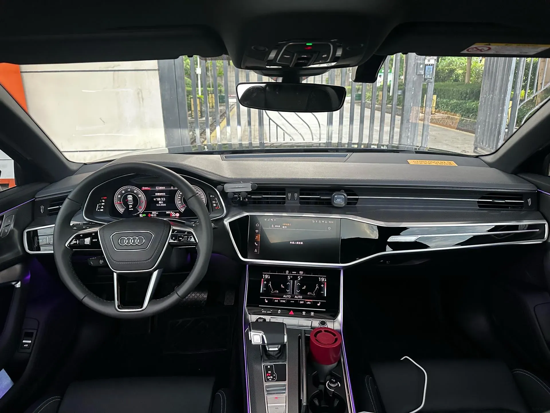 2026 Audi A6L 2.0T 245HP L4 7DCT,autocango,china used car exporter,china ev exporter,chinese used car exporter,chinese used ev exporter