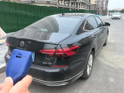 2021 Volkswagen Passat 2.0T 186HP L4 7DCT