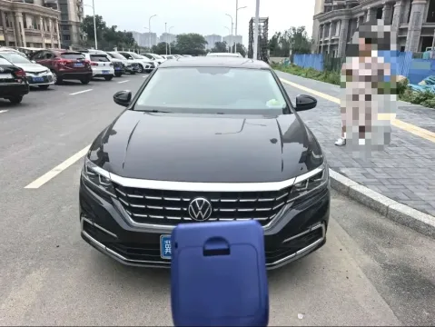 2021 Volkswagen Passat 2.0T 186HP L4 7DCT
