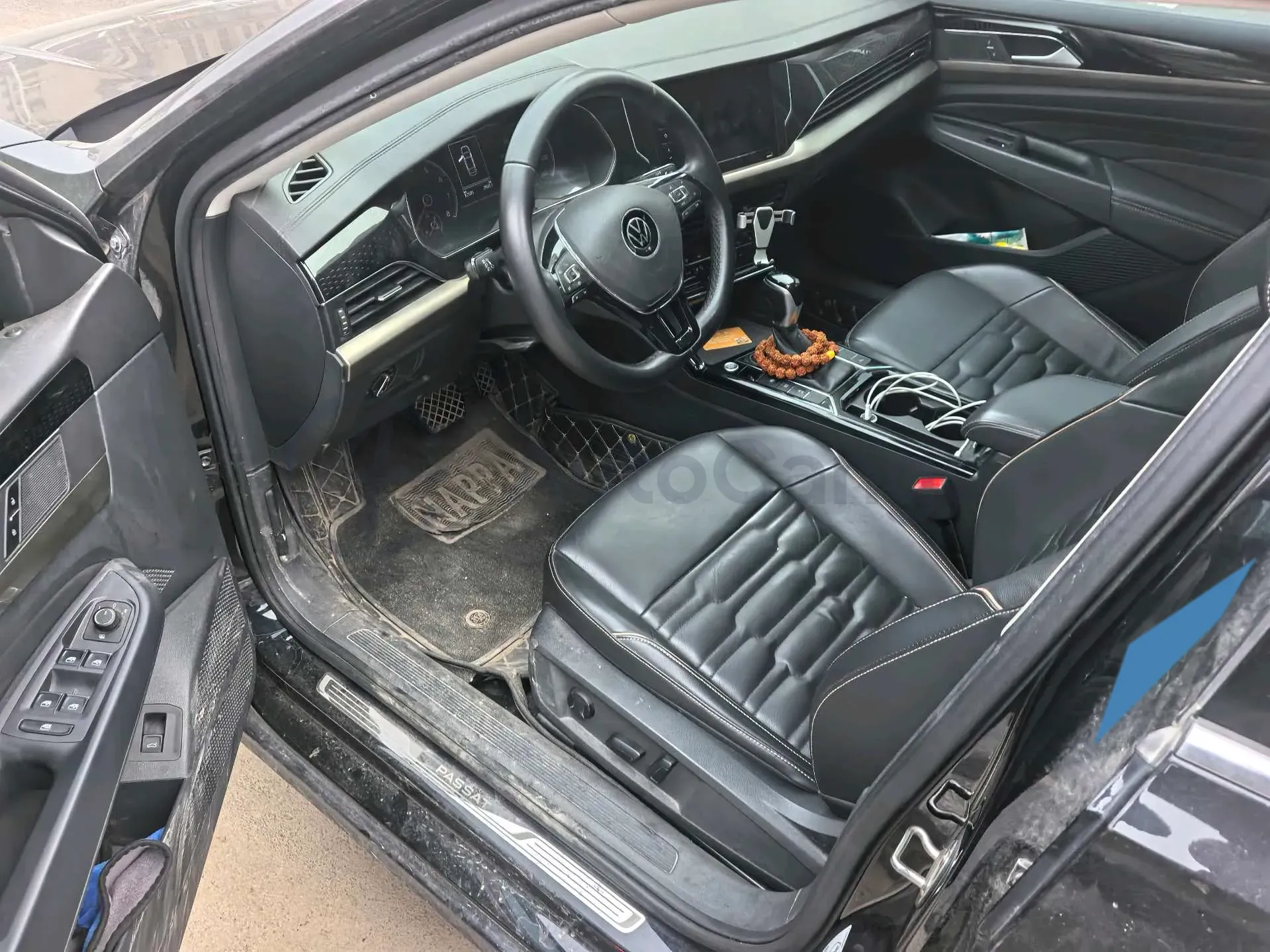 2021 Volkswagen Passat 2.0T 186HP L4 7DCT,autocango,china used car exporter,china ev exporter,chinese used car exporter,chinese used ev exporter