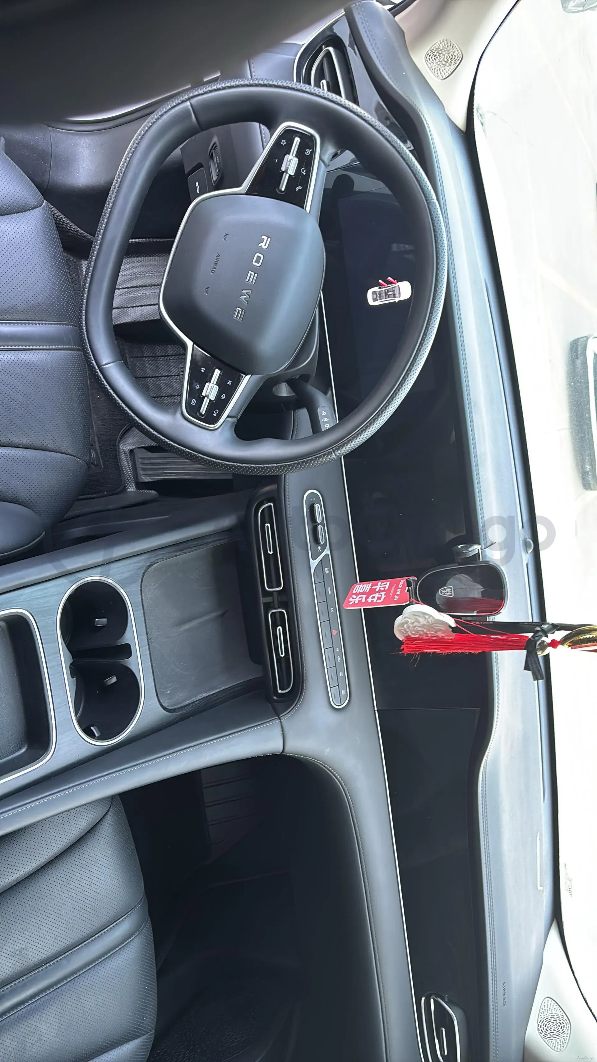 2025 Roewe D7 1.5L 112HP L4 1DHT PHEV 19.7KWH,autocango,china used car exporter,china ev exporter,chinese used car exporter,chinese used ev exporter