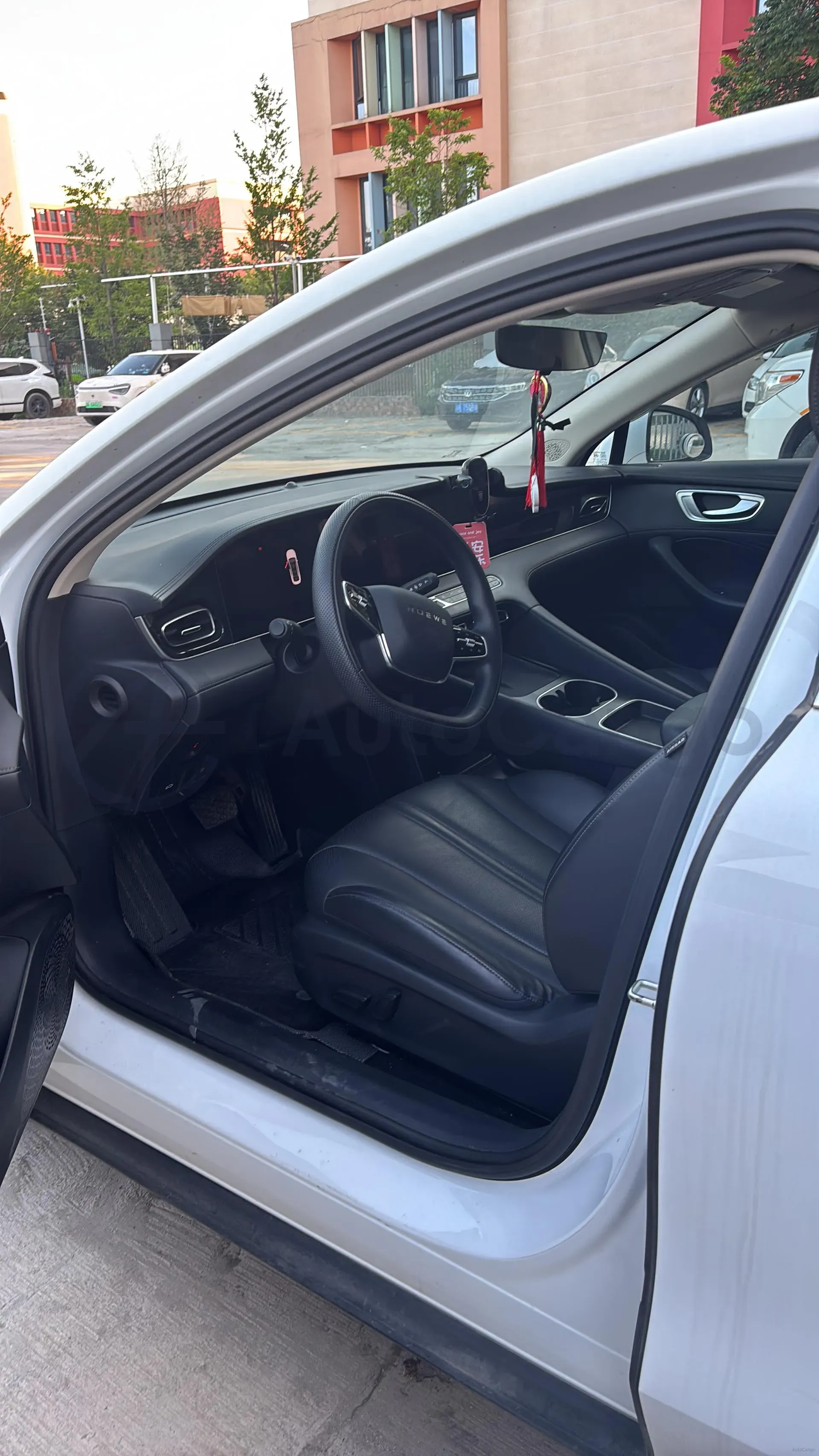 2025 Roewe D7 1.5L 112HP L4 1DHT PHEV 19.7KWH,autocango,china used car exporter,china ev exporter,chinese used car exporter,chinese used ev exporter