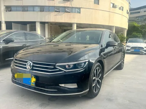 2020 VOLKSWAGEN MAGOTAN,autocango,china used car exporter,china ev exporter,chinese used car exporter,chinese used ev exporter