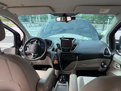 2020 Ford Tourneo 2.0T 203HP L4 6AT