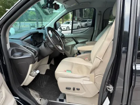 2020 Ford Tourneo 2.0T 203HP L4 6AT