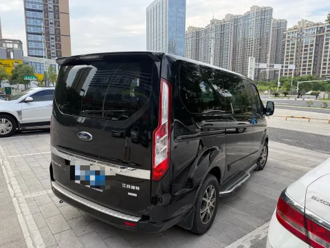 2020 Ford Tourneo 2.0T 203HP L4 6AT