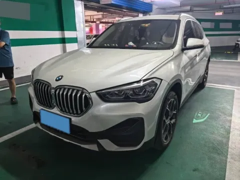 2022 BMW X1,autocango,china used car exporter,china ev exporter,chinese used car exporter,chinese used ev exporter
