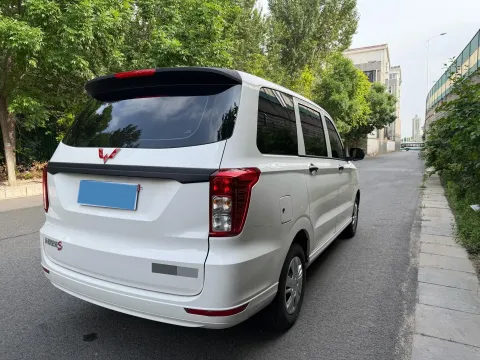 2023 WuLing RongGuang New Truck 1.5L 102HP L4 5MT,autocango,china used car exporter,china ev exporter,chinese used car exporter,chinese used ev exporter