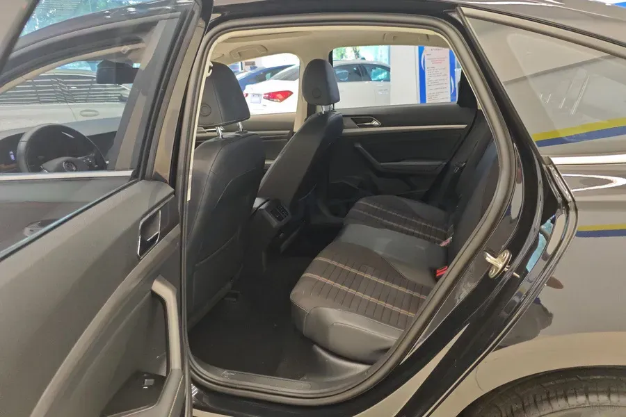 2022 Volkswagen Sagitar 1.2T 116HP L4 7DCT,autocango,china used car exporter,china ev exporter,chinese used car exporter,chinese used ev exporter