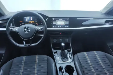 2022 Volkswagen Sagitar 1.2T 116HP L4 7DCT