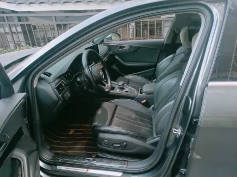 2020 Audi A4L 2.0T 190HP L4 7DCT