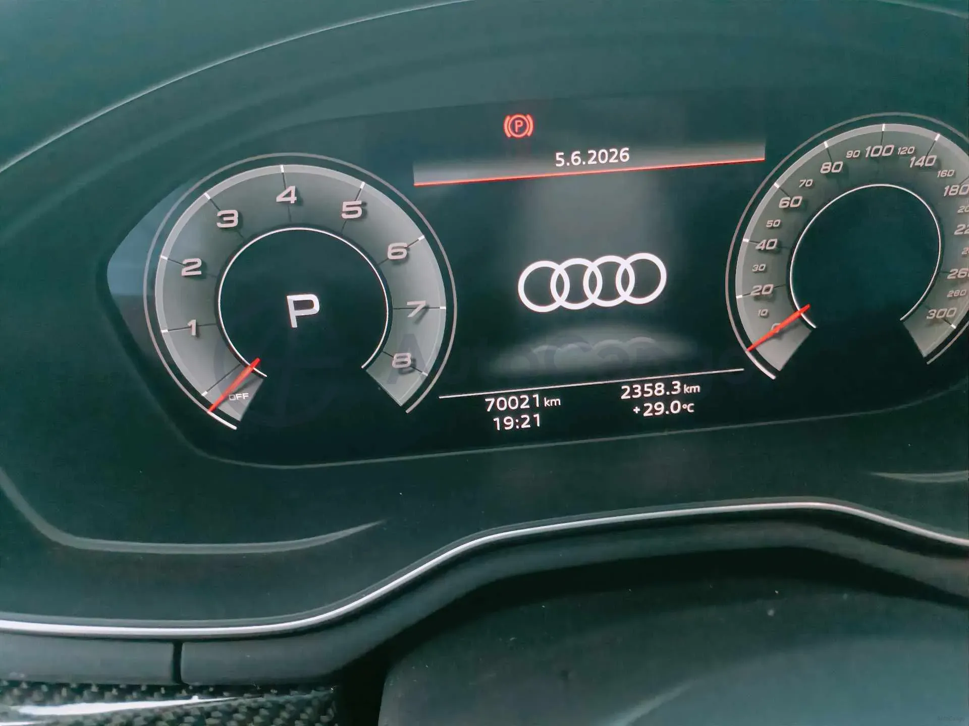 2020 Audi A4L 2.0T 190HP L4 7DCT,autocango,china used car exporter,china ev exporter,chinese used car exporter,chinese used ev exporter