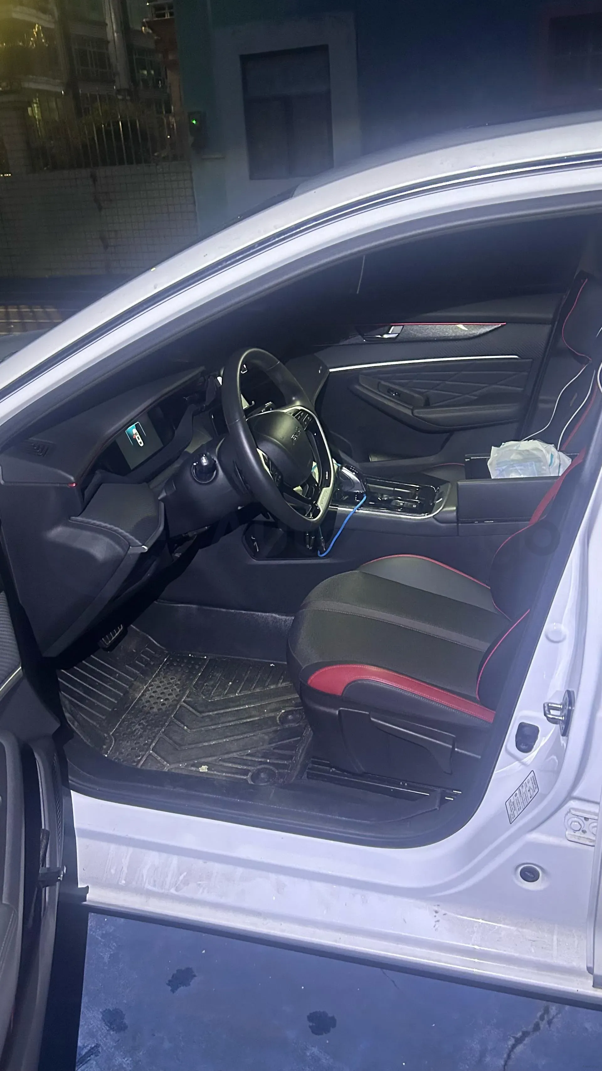 2021 DongFeng Aeolus YiXuan MAX 1.5T 190HP L4 7DCT,autocango,china used car exporter,china ev exporter,chinese used car exporter,chinese used ev exporter