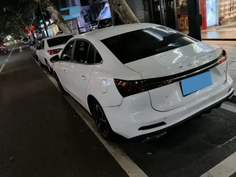 2023 Roewe i5 1.5L 129HP L4 CVT