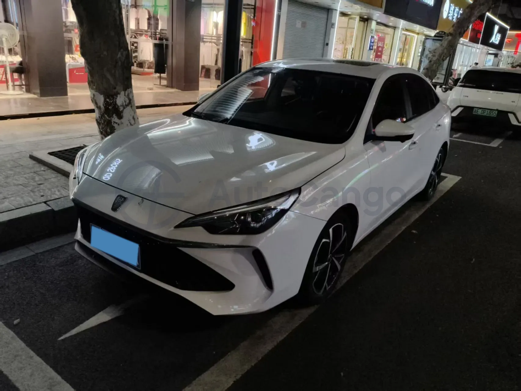 2023 Roewe i5 1.5L 129HP L4 CVT,autocango,china used car exporter,china ev exporter,chinese used car exporter,chinese used ev exporter