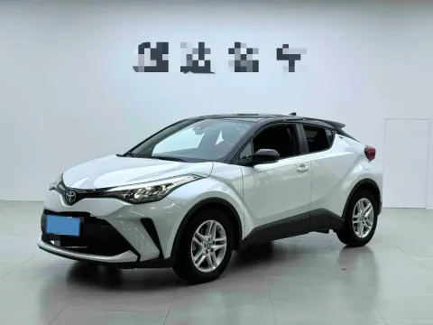 2022 TOYOTA C-HR,autocango,china used car exporter,china ev exporter,chinese used car exporter,chinese used ev exporter