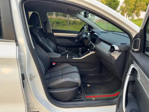 2023 Geely Coolray 1.4T 141HP L4 6MT