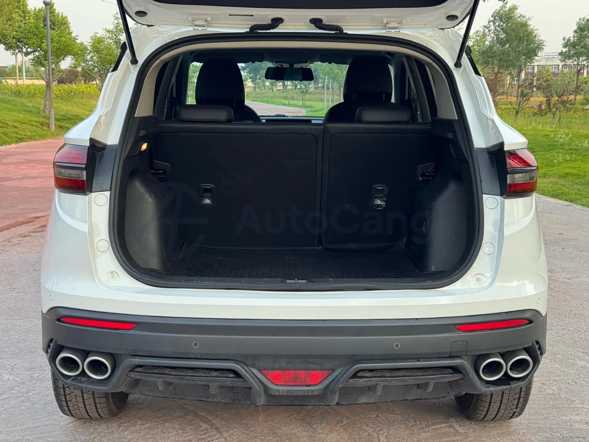 2023 Geely Coolray 1.4T 141HP L4 6MT,autocango,china used car exporter,china ev exporter,chinese used car exporter,chinese used ev exporter