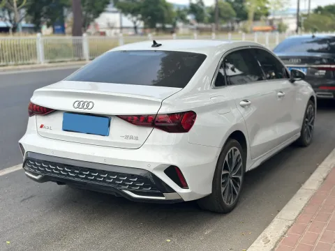 2025 Audi A3 1.5T 160HP L4 7DCT