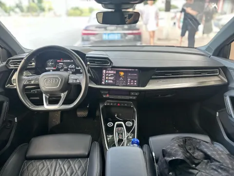 2025 Audi A3 1.5T 160HP L4 7DCT