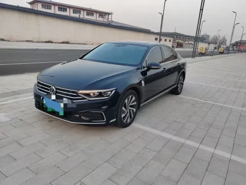 2022 VOLKSWAGEN MAGOTAN PHEV,autocango,china used car exporter,china ev exporter,chinese used car exporter,chinese used ev exporter