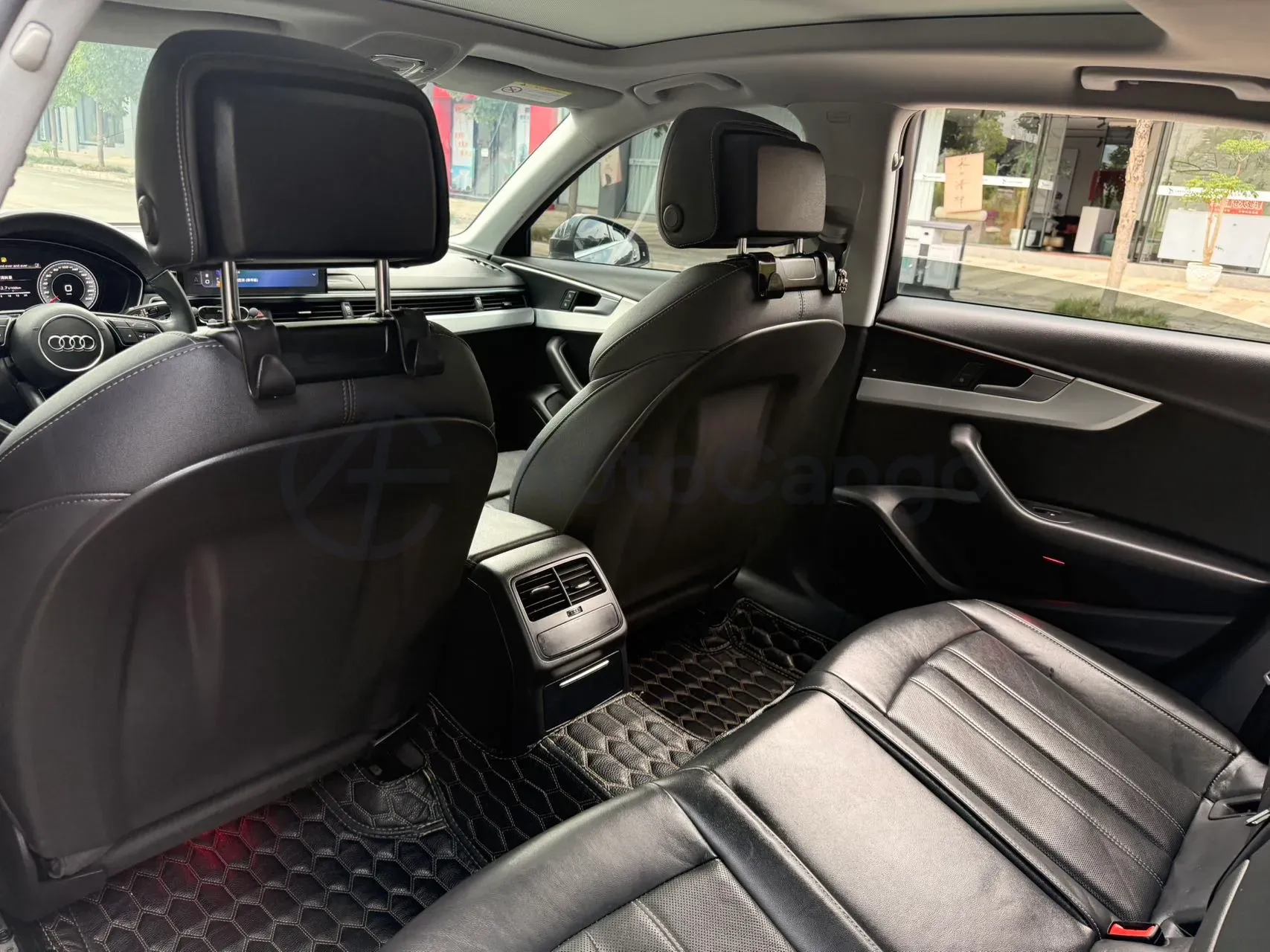 2020 Audi A4L 2.0T 190HP L4 7DCT,autocango,china used car exporter,china ev exporter,chinese used car exporter,chinese used ev exporter