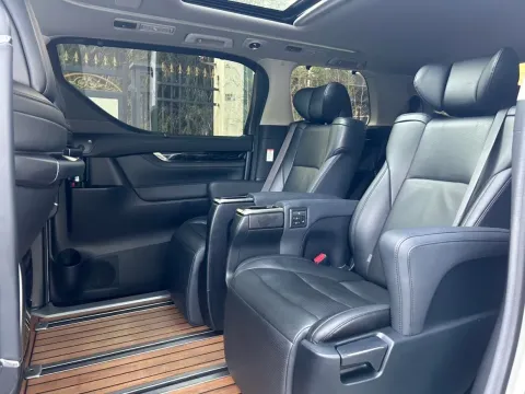 2021 Toyota Vellfire 2.5L 117HP L4 E-CVT Hybrid
